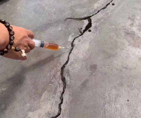 精河混凝土裂缝修补技术详解​