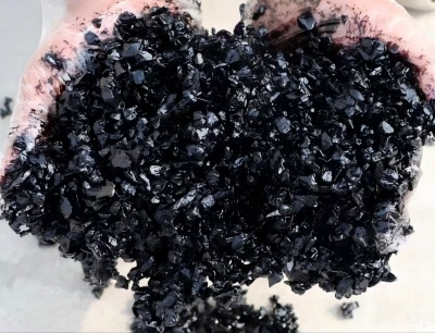 精河沥青冷补料（沥青砂）的优势特点与施工流程解析